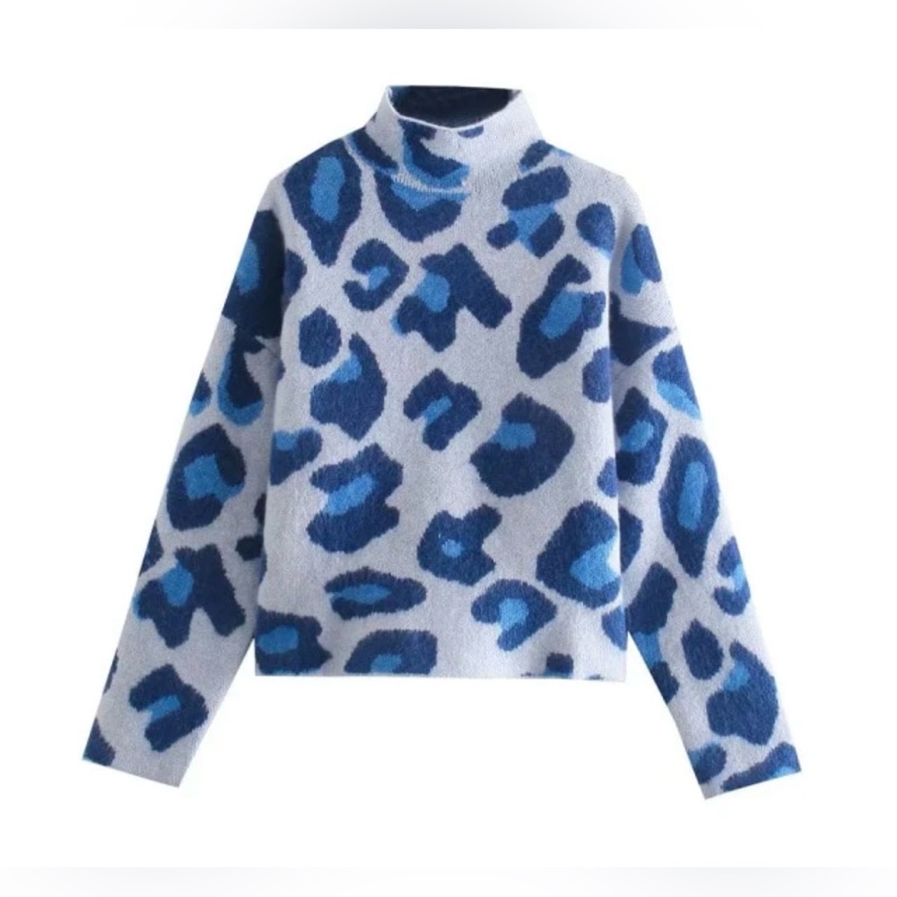 Zara Jacquard Knit Cozy Mock Neck Sweater in blue animal print NWT